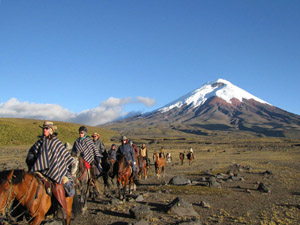randonnée à cheval equateur cotopaxi l'avenue des volcans - quilotoa