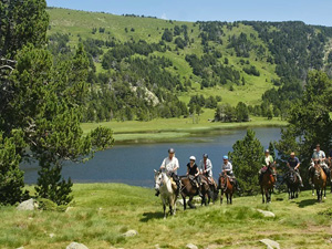 randonnée à cheval france occitanie les lacs pyrénéens